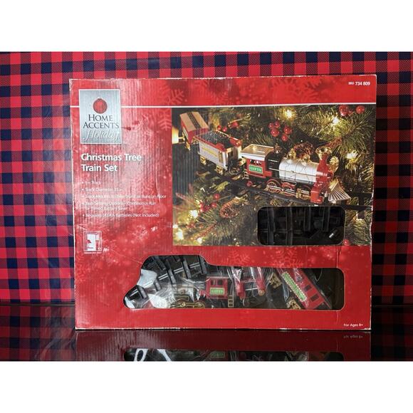 Home Accents Holiday Christmas Tree Train Set 9 ft Track NIB - Picture 1 of 6